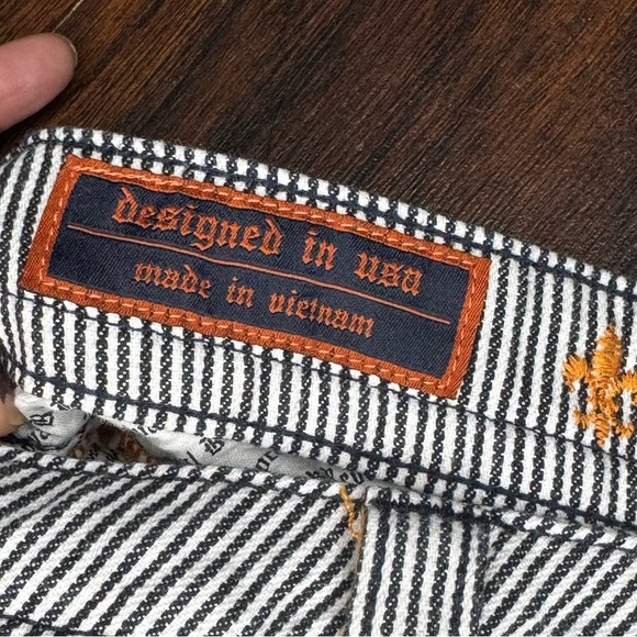 Rock Revival Black and White Striped Women Shorts Detailed buttons size 26 - Picture 8 of 16